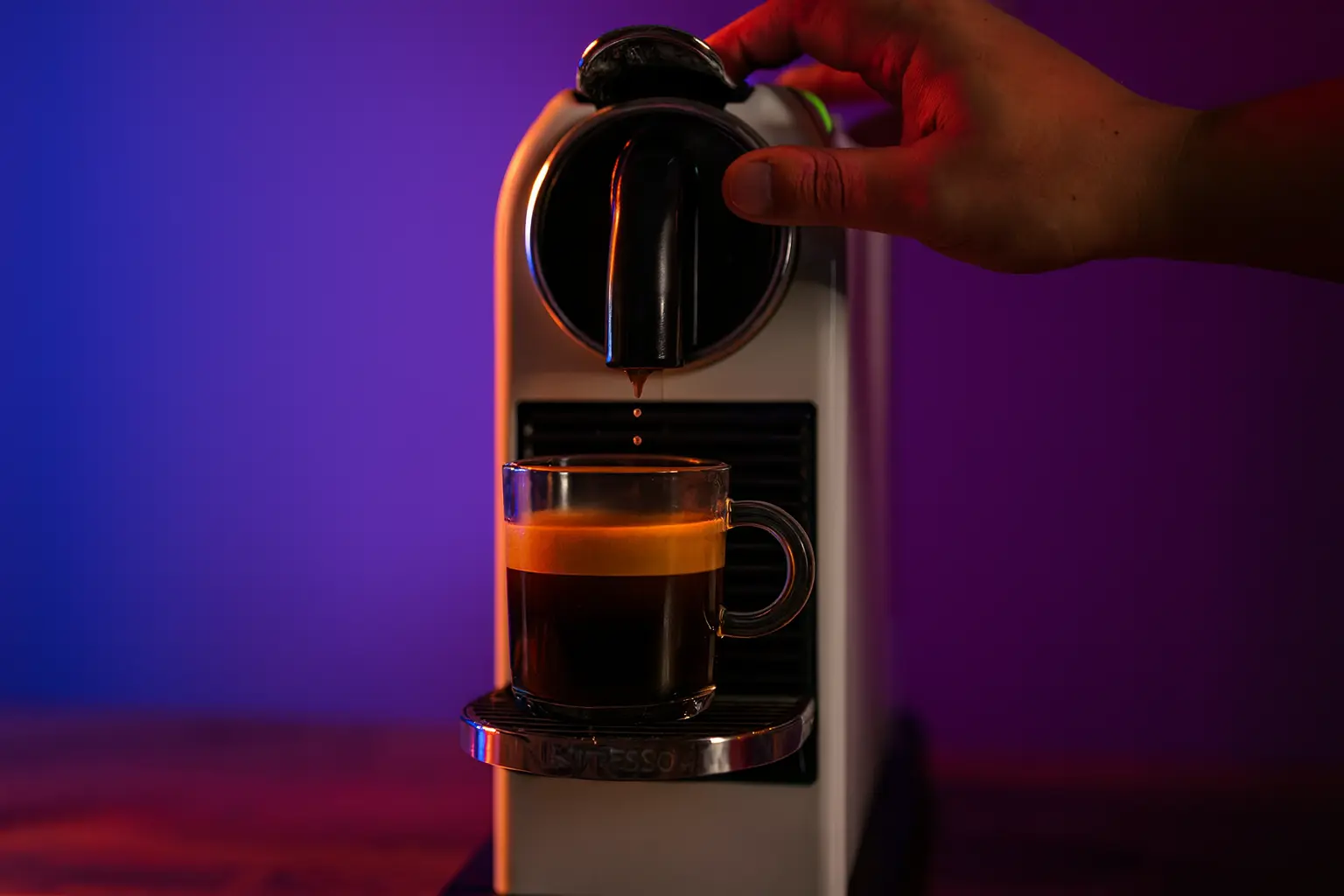 Nespresso CitiZ cai de R$ 668 para R$ 601 com 10% OFF na Amazon