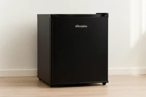 Frigobar Hisense 220V até R$1.319,90: 6 escolhas com avaliações ★4,5