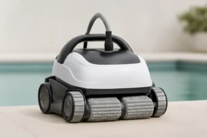 Fotografia noturna: 6 Robôs Aspiradores de Piscina que Brilham no Escuro