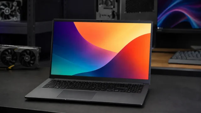 VivoBook Go 15 ou Acer AG15: Ryzen 5 ou i5 em uso leve?