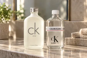 CK One ou CK Everyone: frescor cítrico ou notas aquáticas e amadeiradas